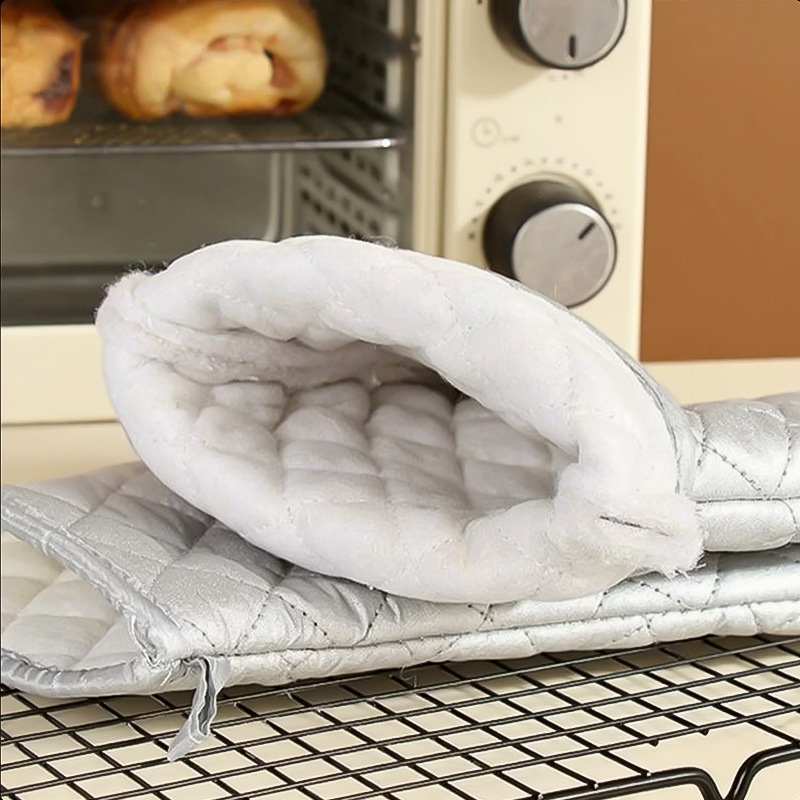 ถุงมือฉนวนกันความร้อนในครัว ทน - Microwave Oven บทวิจารณ์และราคา